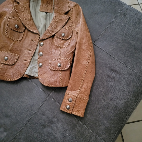 Leather jacket - Picture 5 of 6